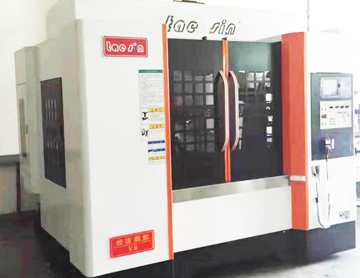 中国 紡錘の速度CNCの横のマシニング センターの日本三菱CNC機械 サプライヤー